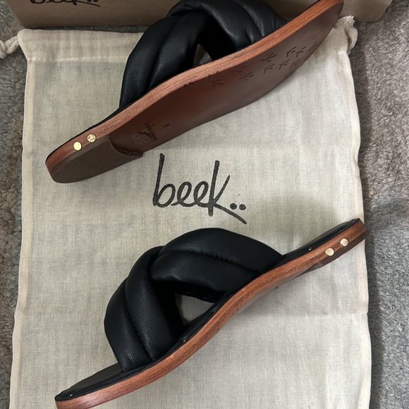 Beek Handmade Dovetail Leather Sandal Black NWT Size 6 - Picture 12 of 13